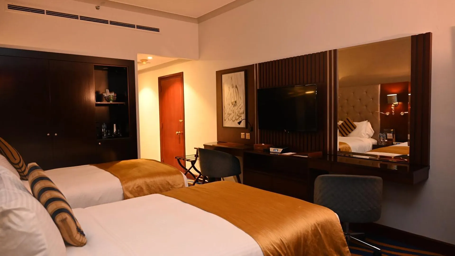 Dar Al Taqwa Hotel Медина